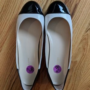 Jones New York Flats